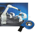 Worm gear slewing drive for solar tracking system